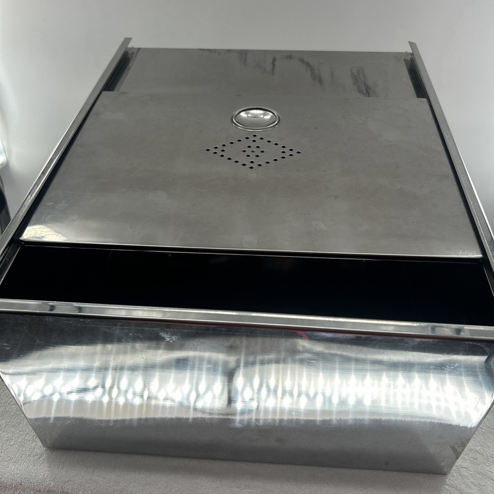 Hoosier Vintage Cabinet Metal Bread Box Drawer 18.25"x15"x8.25" Sliding Top - Picture 4 of 8